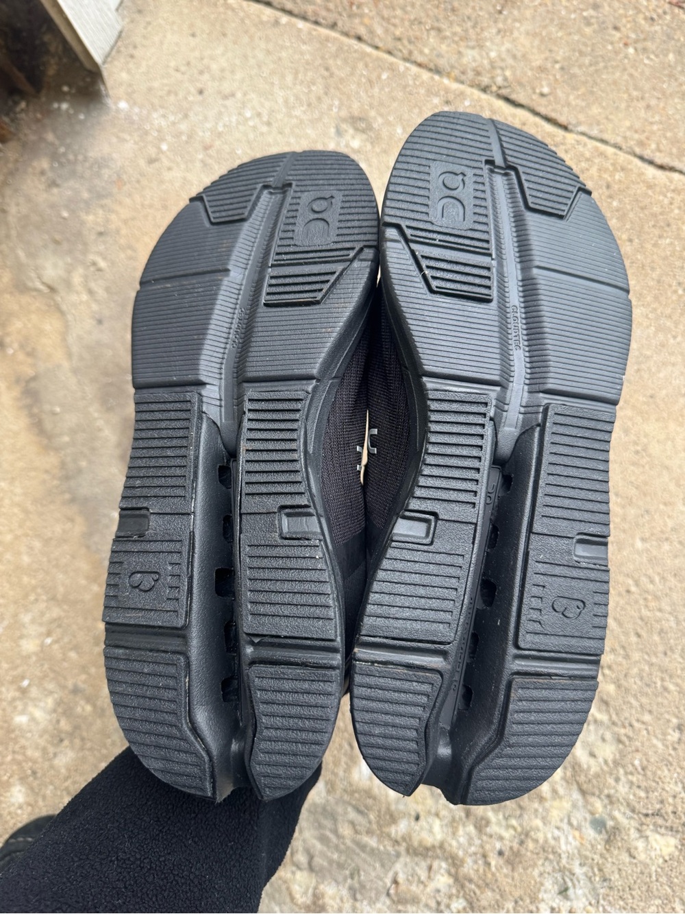 On Running Cloud Black Running Shoes W 7 - Picture 3 of 5